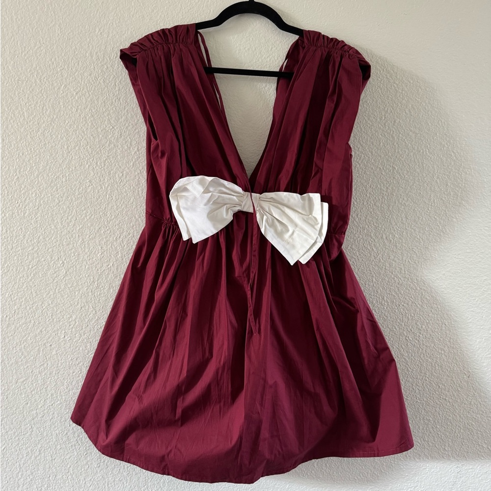 Chic Burgundy Mini Dress with White Bow